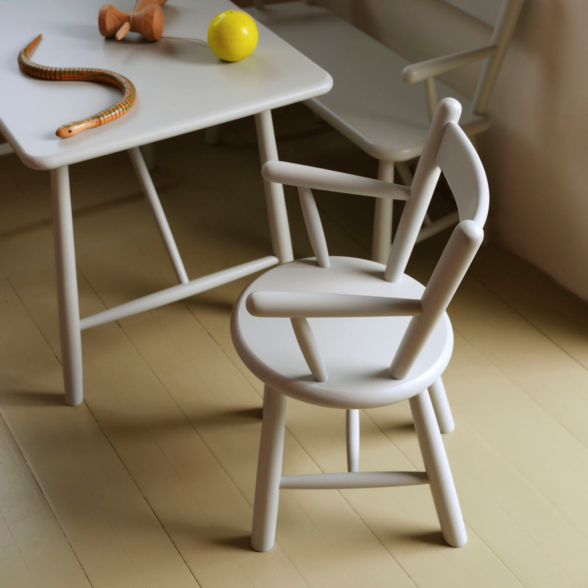 P9 - Children's chair - Beech - Blue Grey