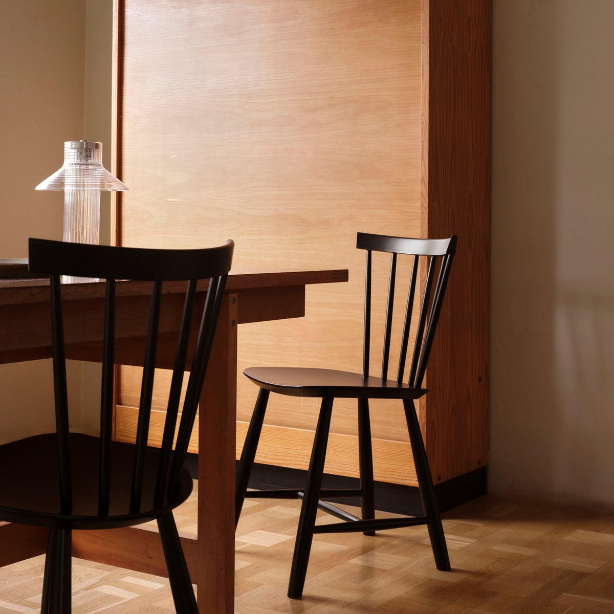 J46 - Chair - 2 pcs - Beech - Jet Black