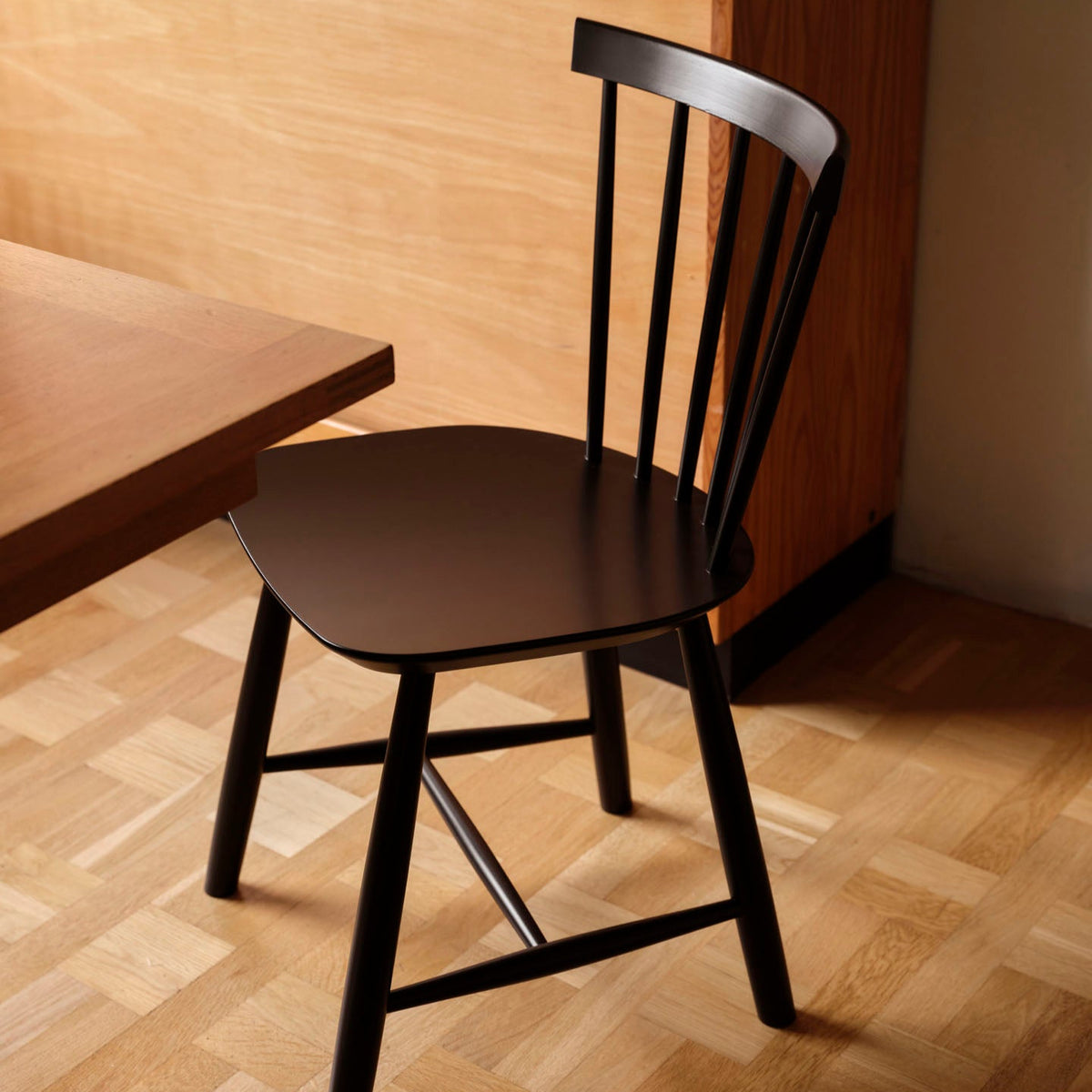 J46 - Chair - 2 pcs - Beech - Jet Black
