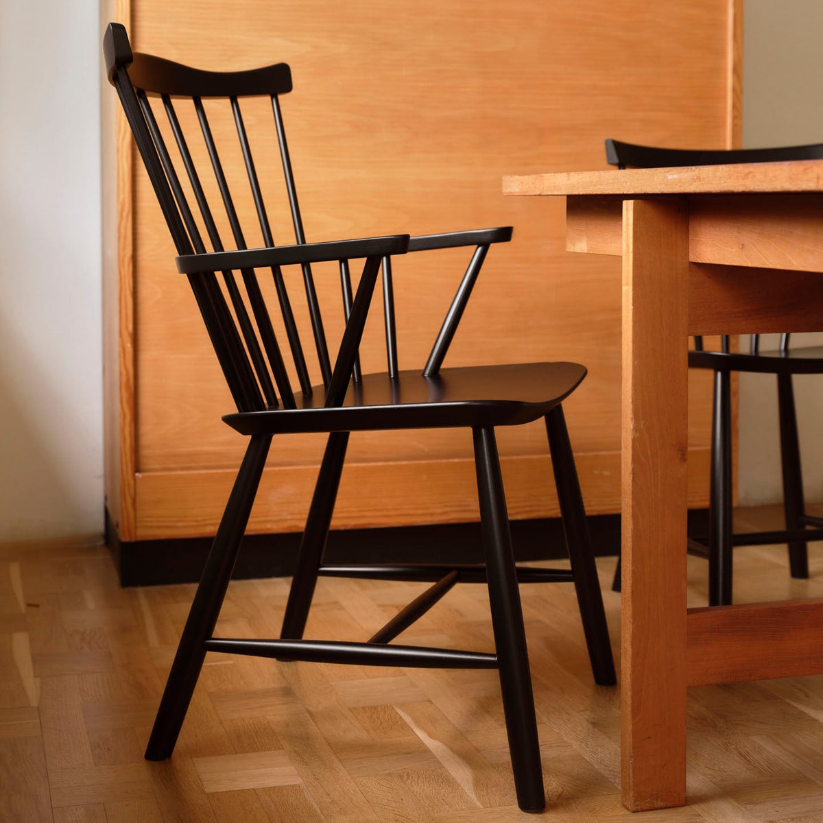 J52B - Chair - Beech - Jet Black