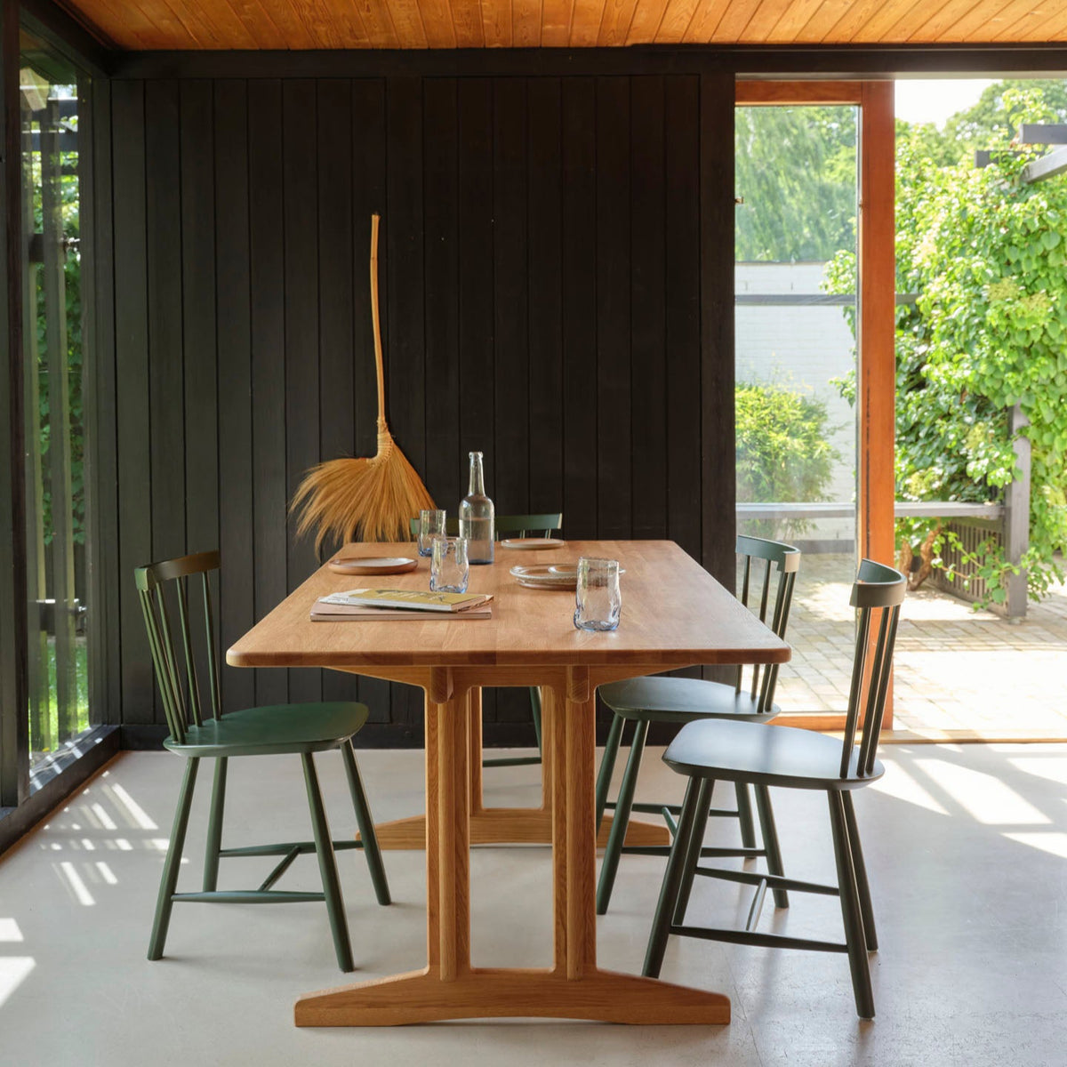 J46 - Chair - 2 pcs - Beech - Bottle Green