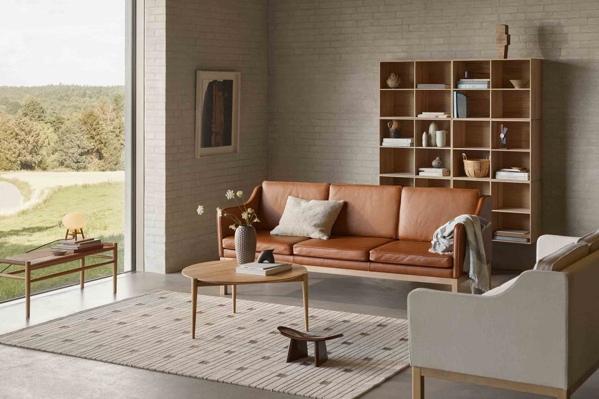 L43 MK46 Mogens Koch - 3-seater sofa - Cognac - Lifestyle 1