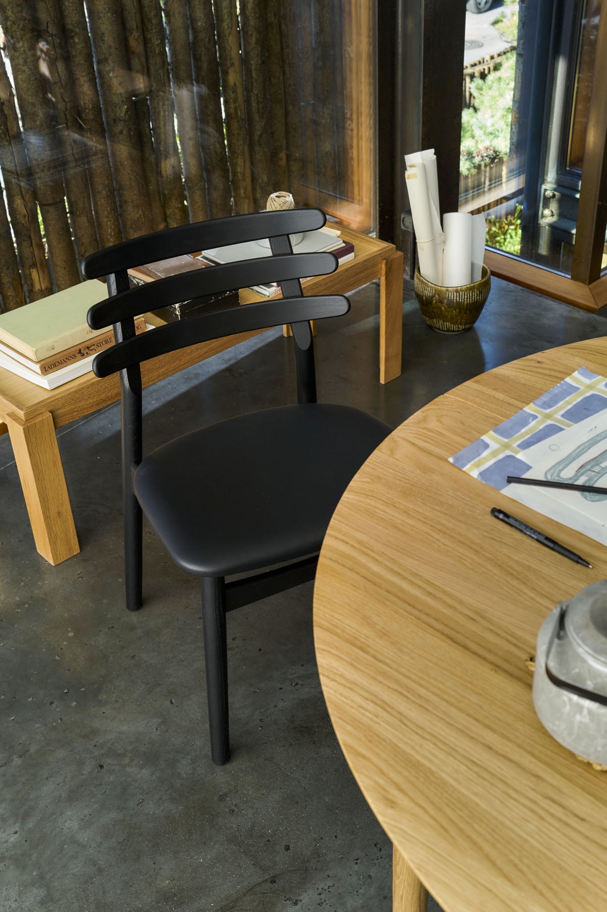 J48 Spisebordstol designet af Poul Volther - Lifestyle 3